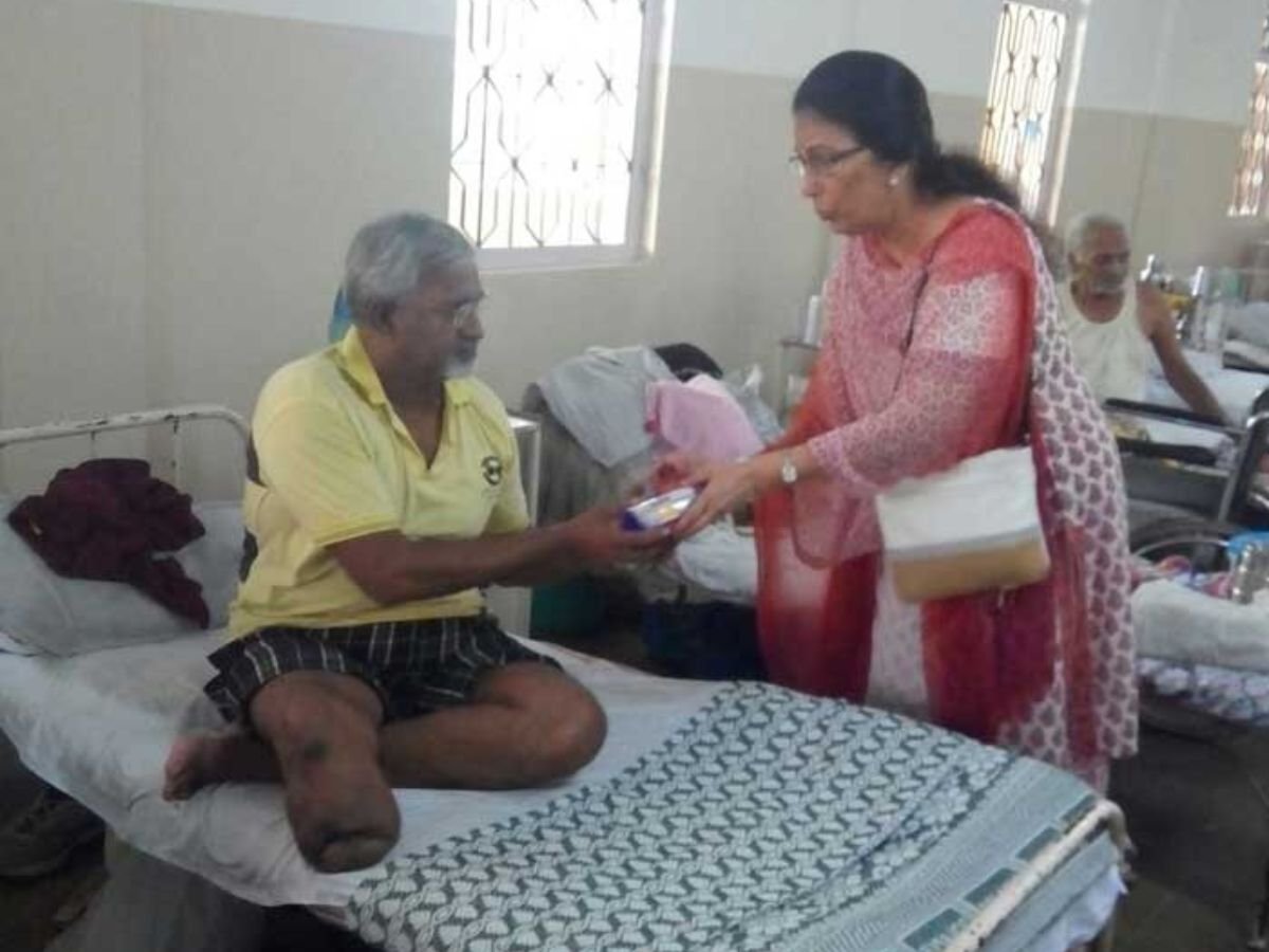 Food Donation to Elderly